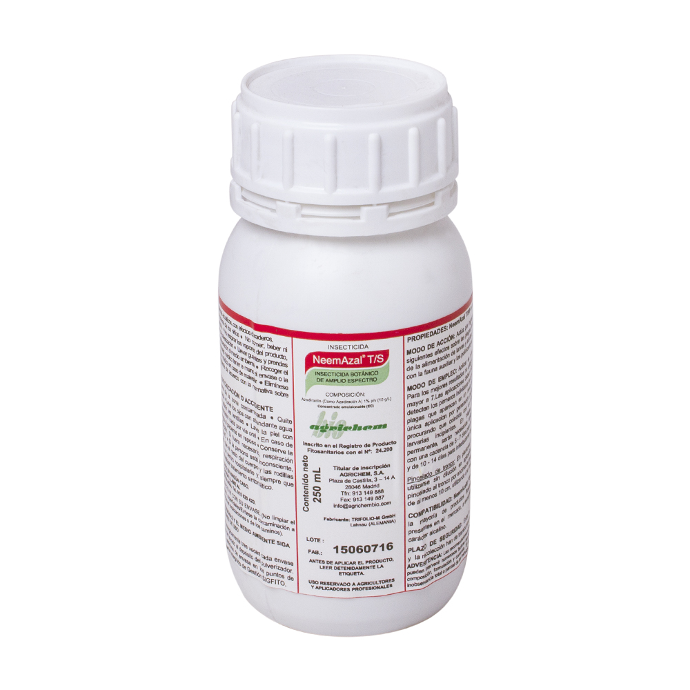 Trabe_Neemazal_250ml_FTRAB.001-250.jpg